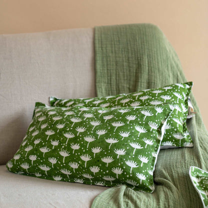 Close-up of the Dahlia cushion cover&